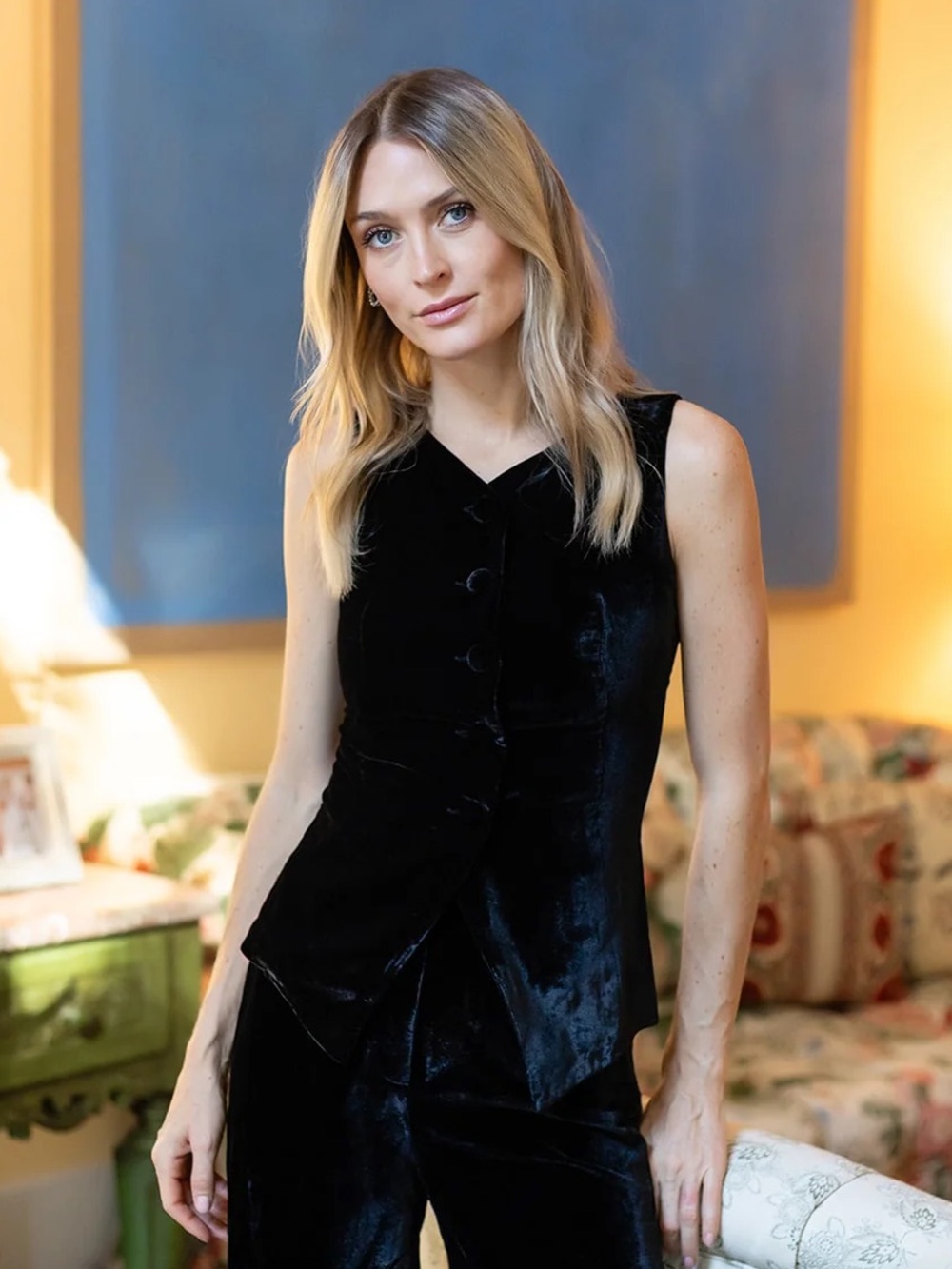 NWT Julia Amory Tess Velvet Vest Top Size XS Event Layer Holiday Cocktail
